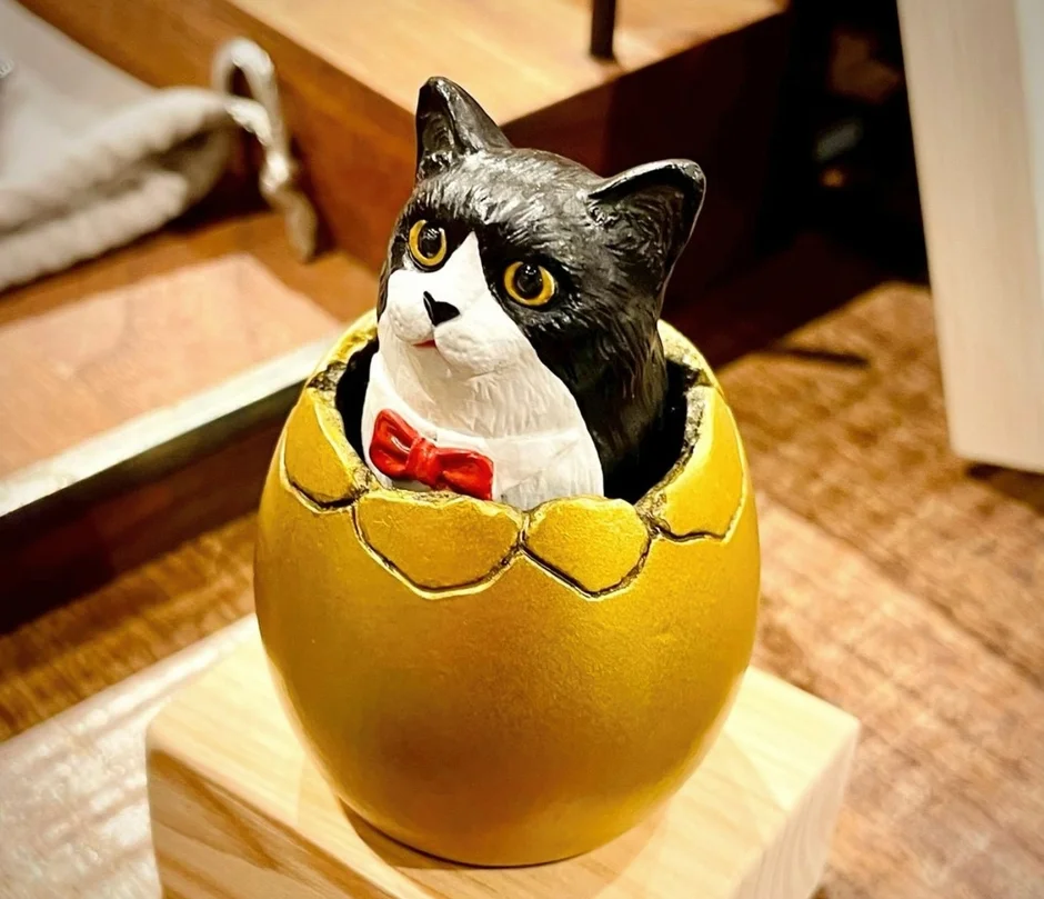 matamataの猫の置物