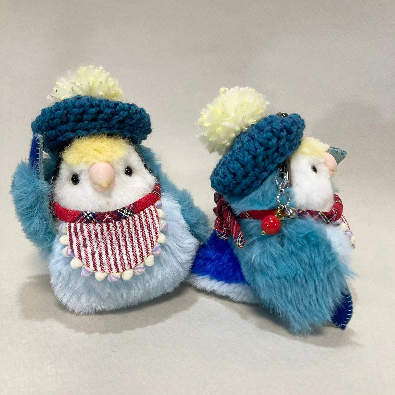 青い鳥のぬいぐるみ